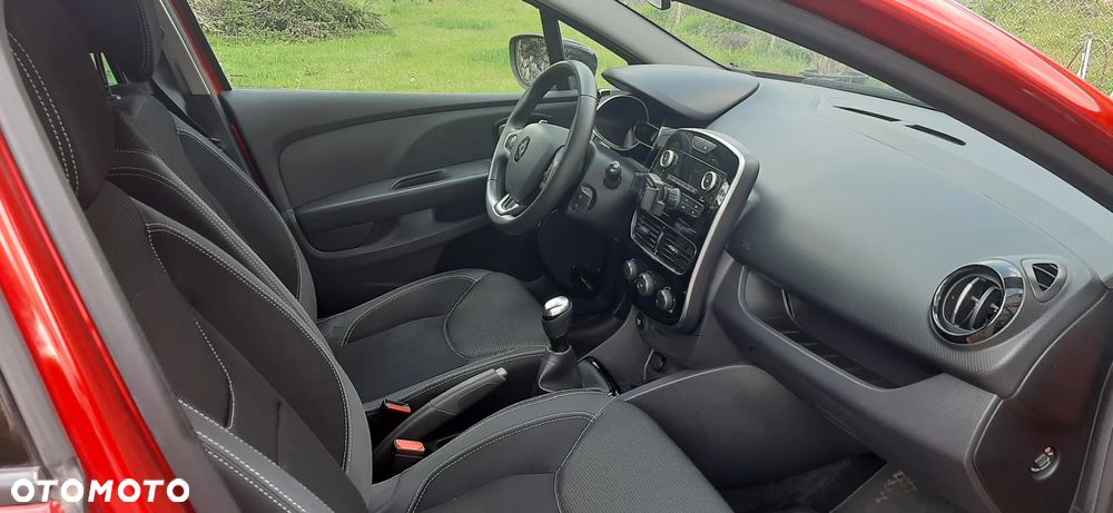Renault Clio - 6