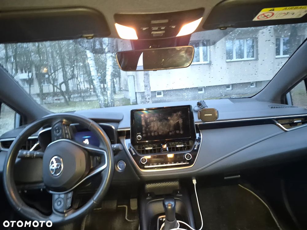 Toyota Corolla 2.0 Hybrid Comfort - 6
