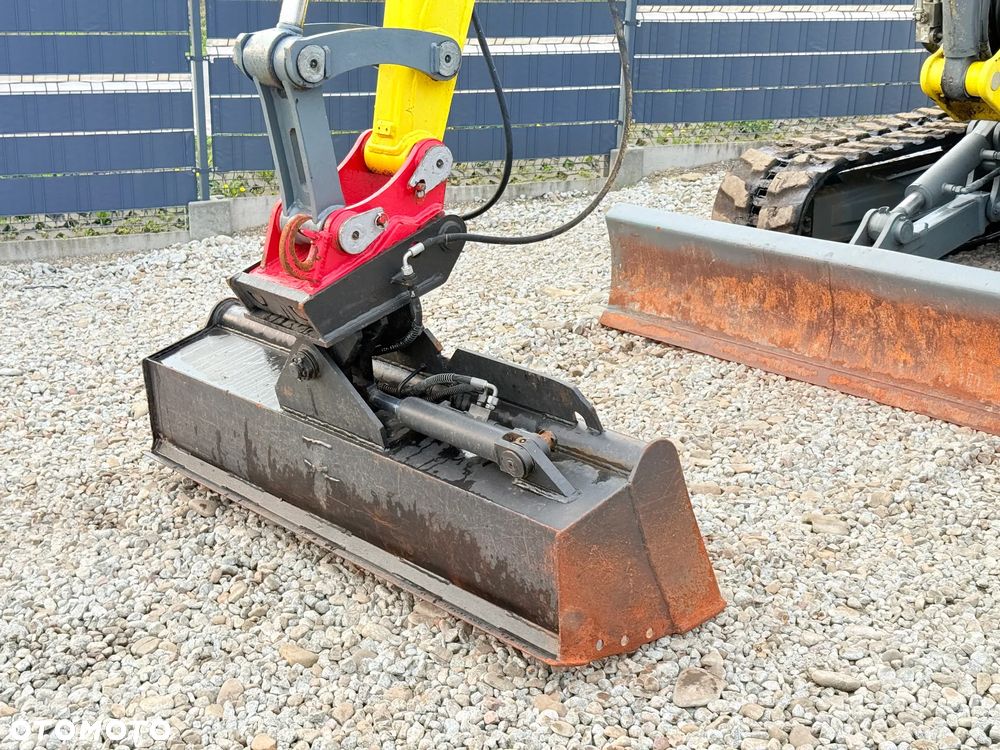 Wacker Neuson * Sprowadzona * Wacker Neuson 8003 * 3 x Ramiona * Bardzo Dobry Stan - 4