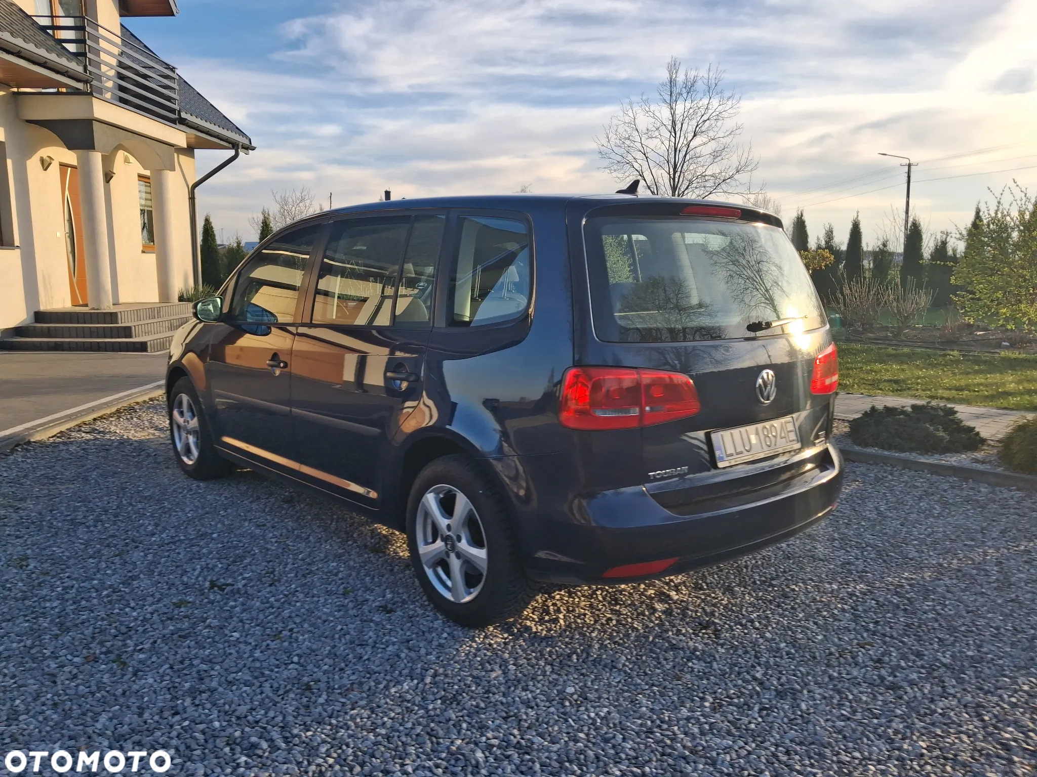 Volkswagen Touran 1.6 TDI BMT Comfortline - 19