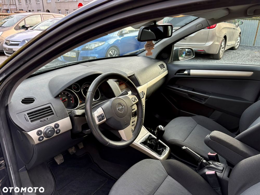 Opel Astra 1.6 - 8