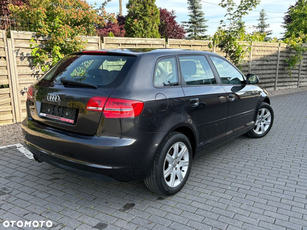 Audi A3 Sportback 1.4 TFSI Ambiente - 7