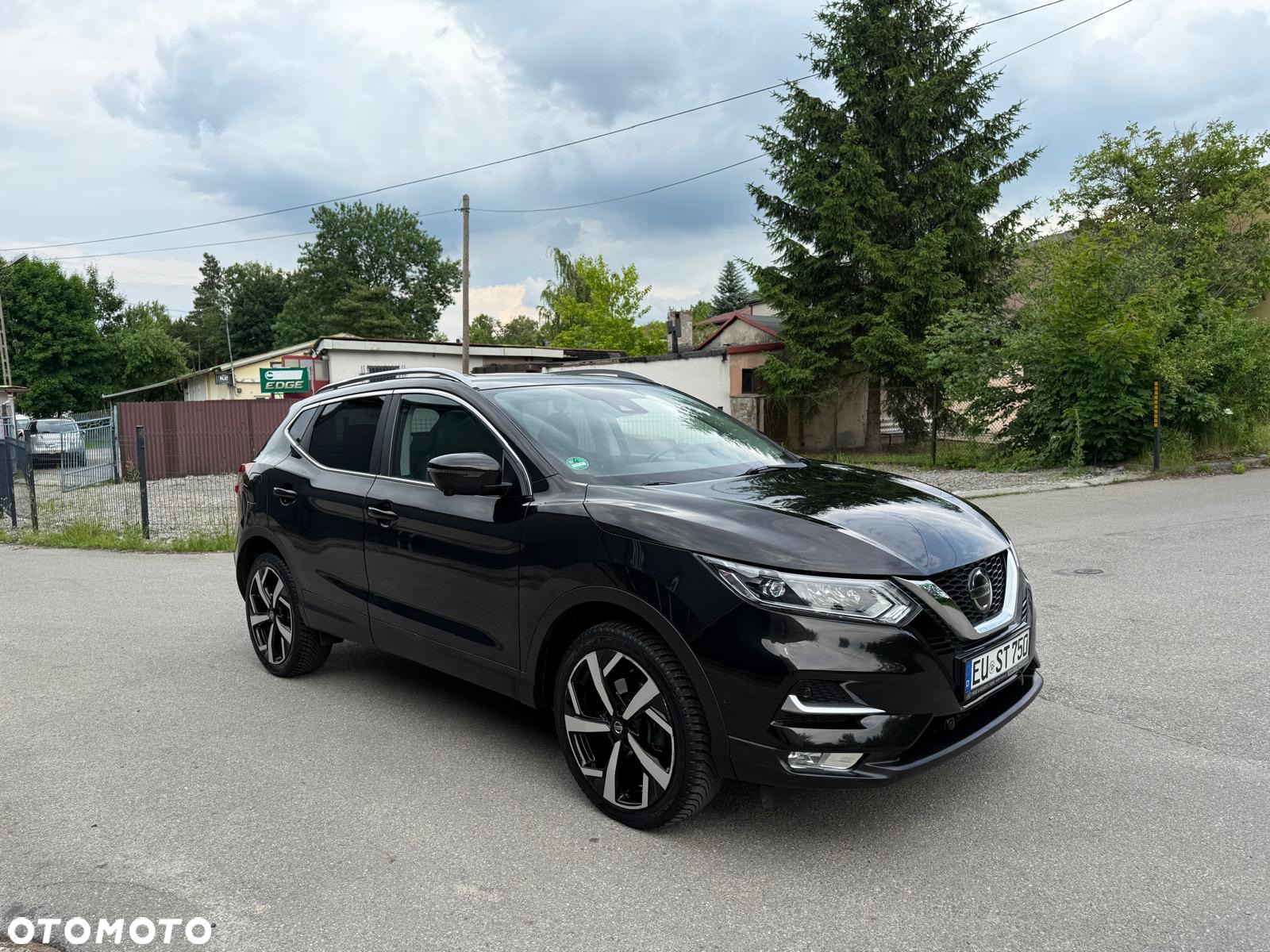 Nissan Qashqai - 2
