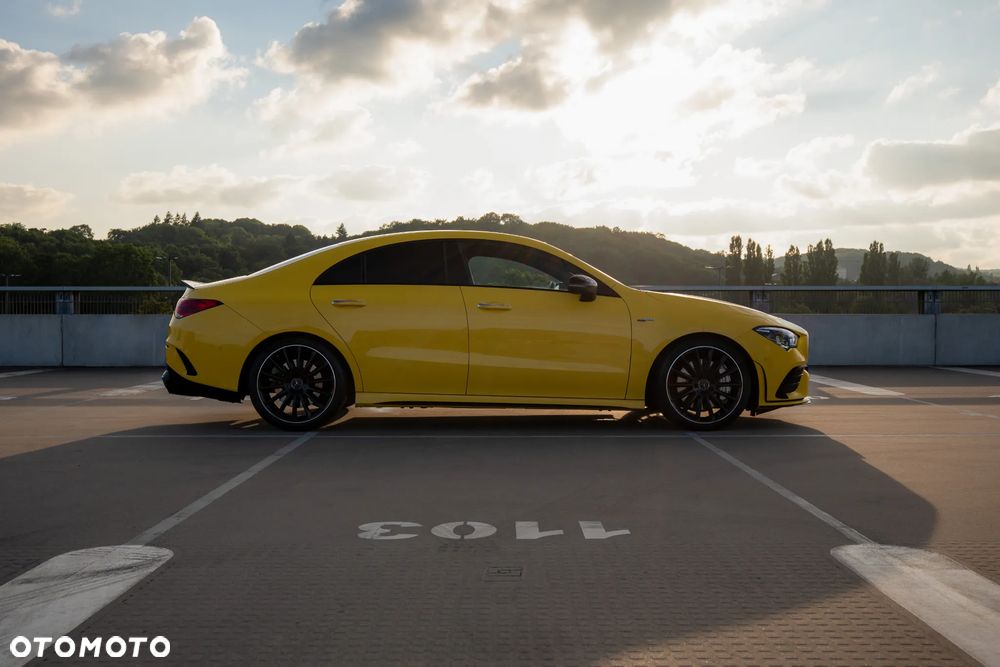 Mercedes-Benz CLA AMG 35 4-Matic 7G-DCT - 2