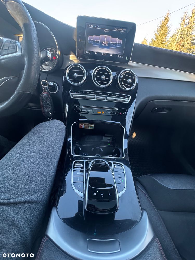 Mercedes-Benz GLC - 10