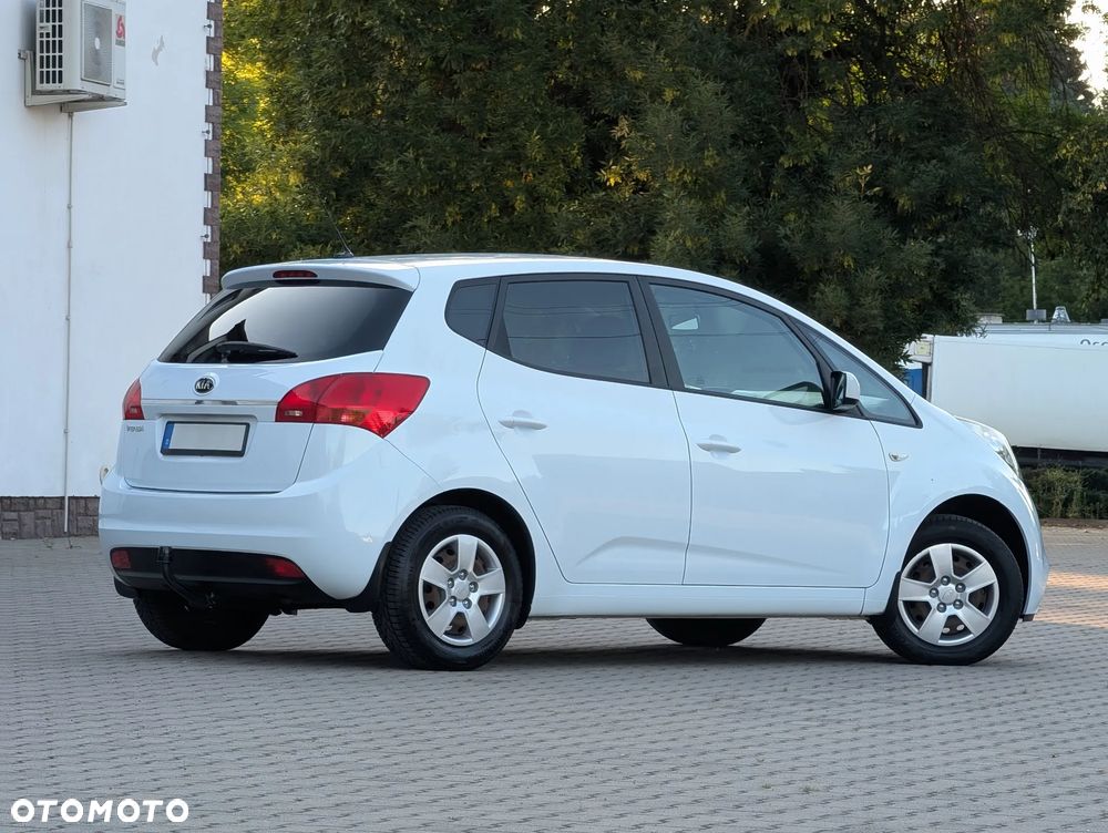 Kia Venga - 16