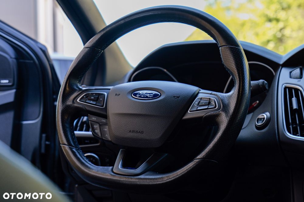 Ford Focus - 19