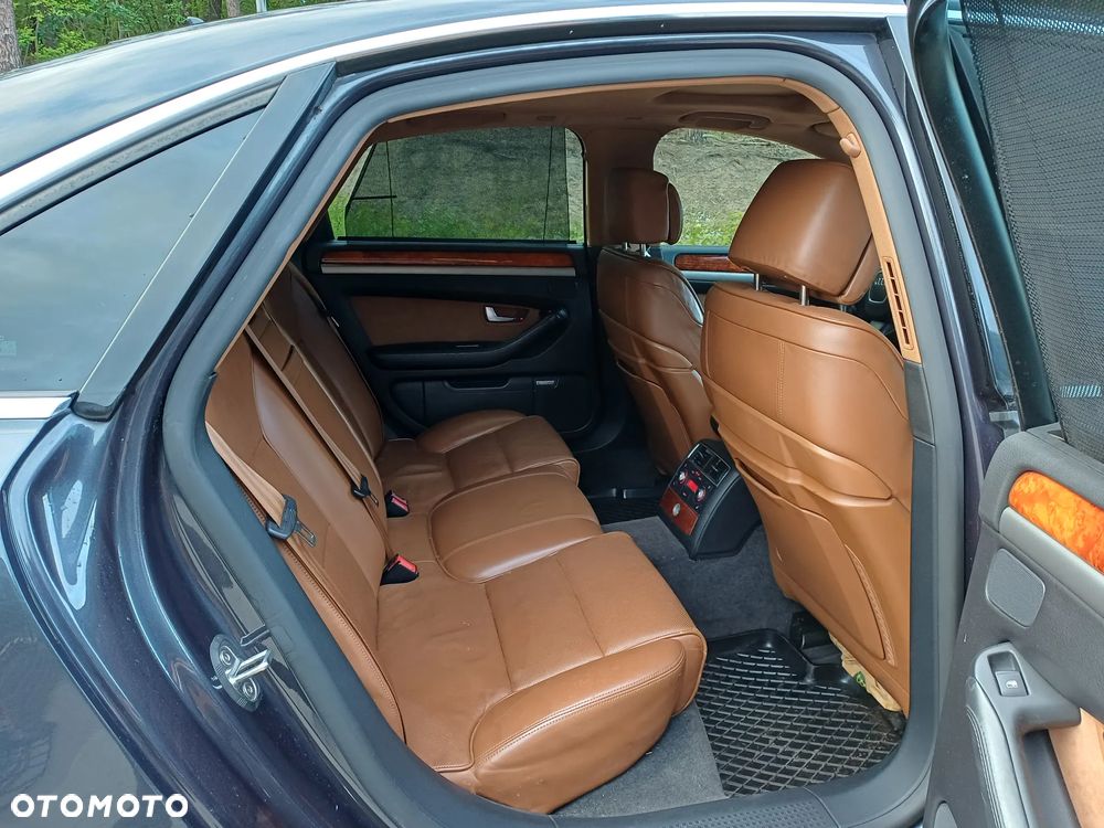 Audi A8 4.2 TDI Quattro - 13