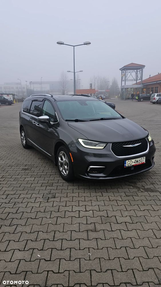 Chrysler Pacifica - 10