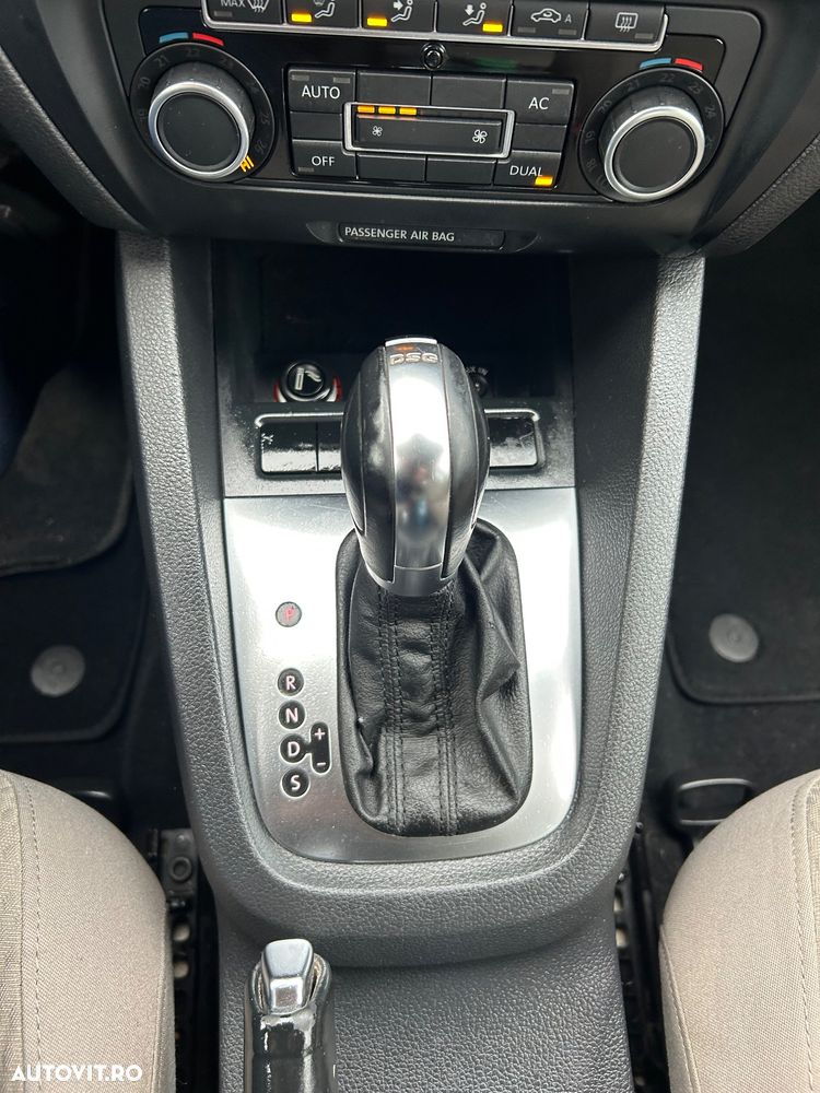 Volkswagen Jetta 1.6 TDI DSG Comfortline - 6