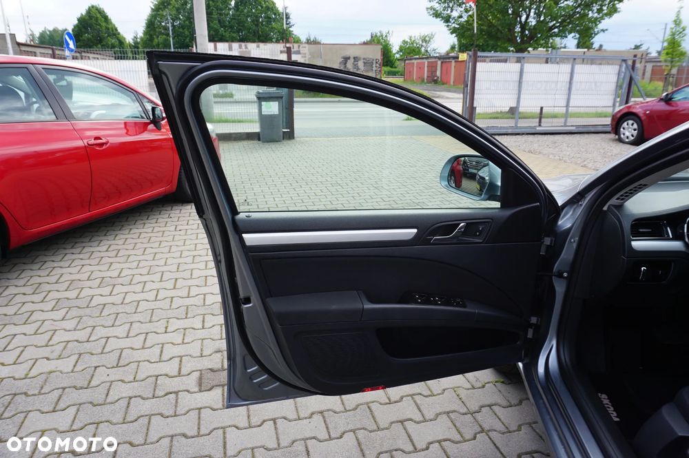 Skoda Superb 2.0 TDI DSG FAMILY - 17