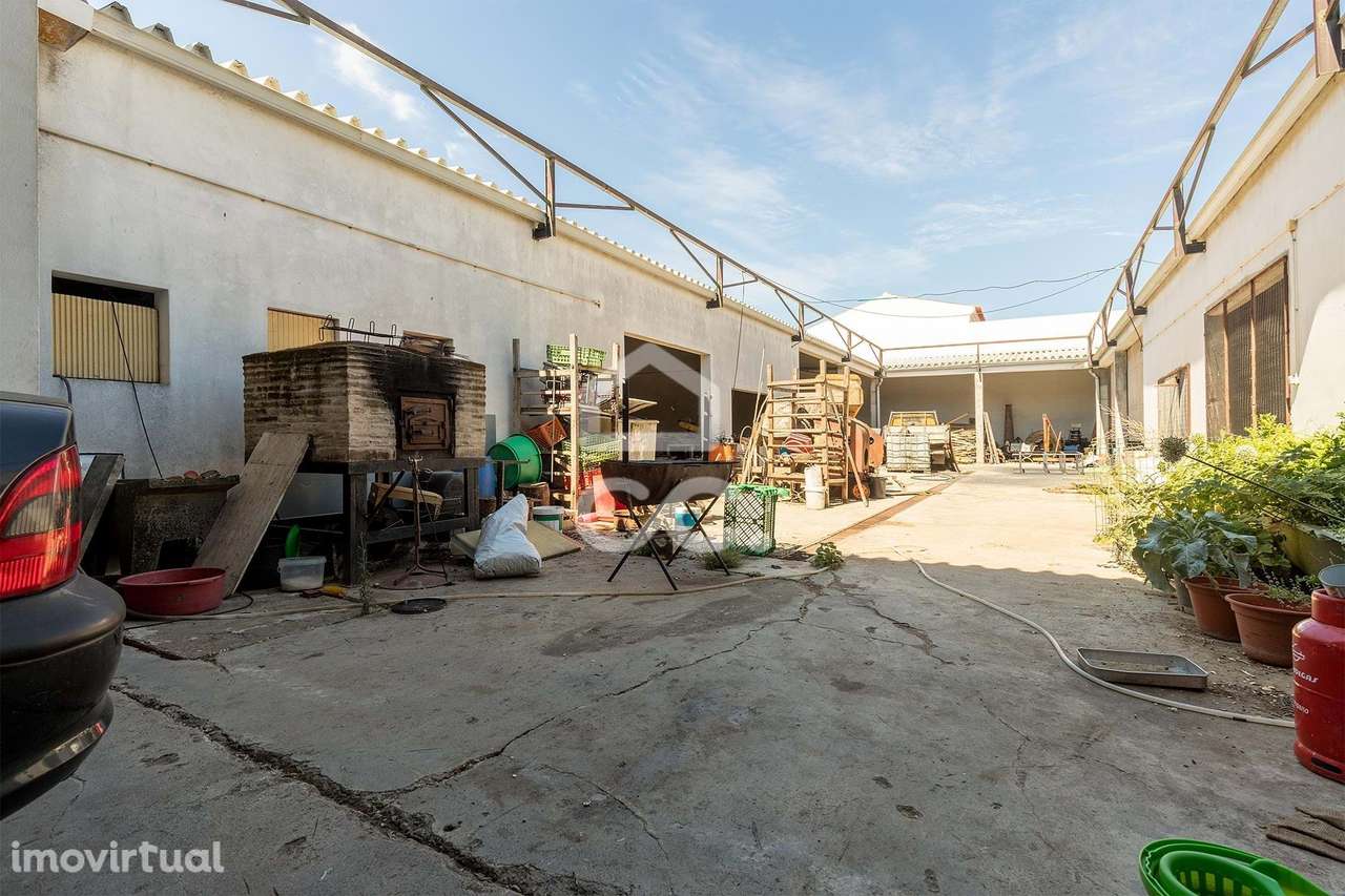 Armazém industrial em lote de 930 m2 | Campo Maior - Grande imagem: 4/24