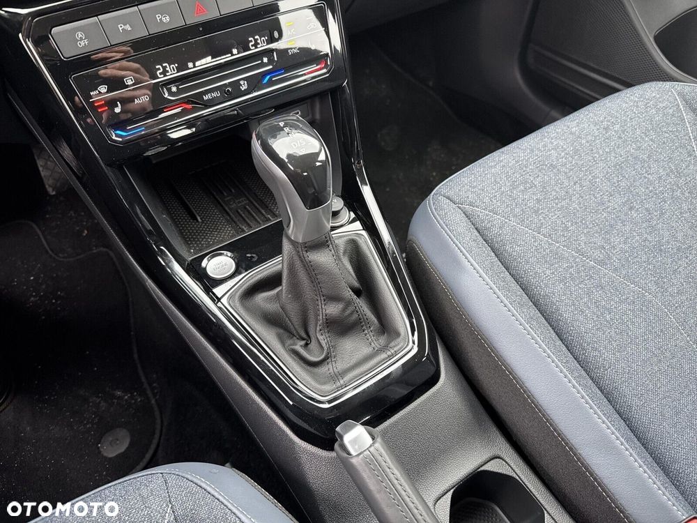 Volkswagen T-Cross - 16