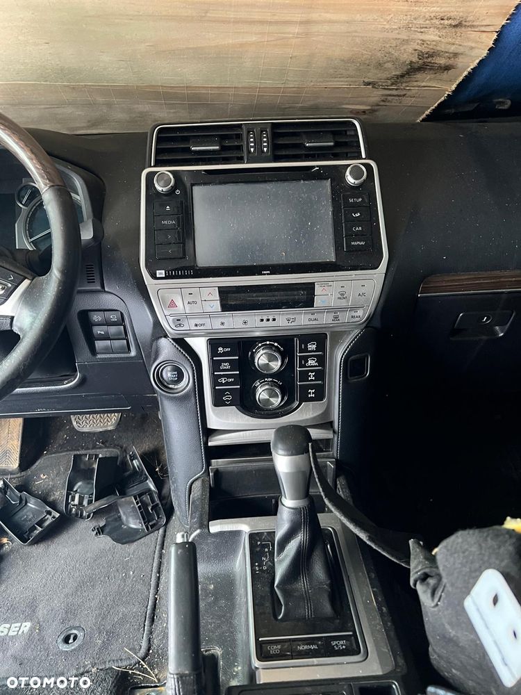 Toyota Land Cruiser 2.8 D-4D Automatik Executive - 4