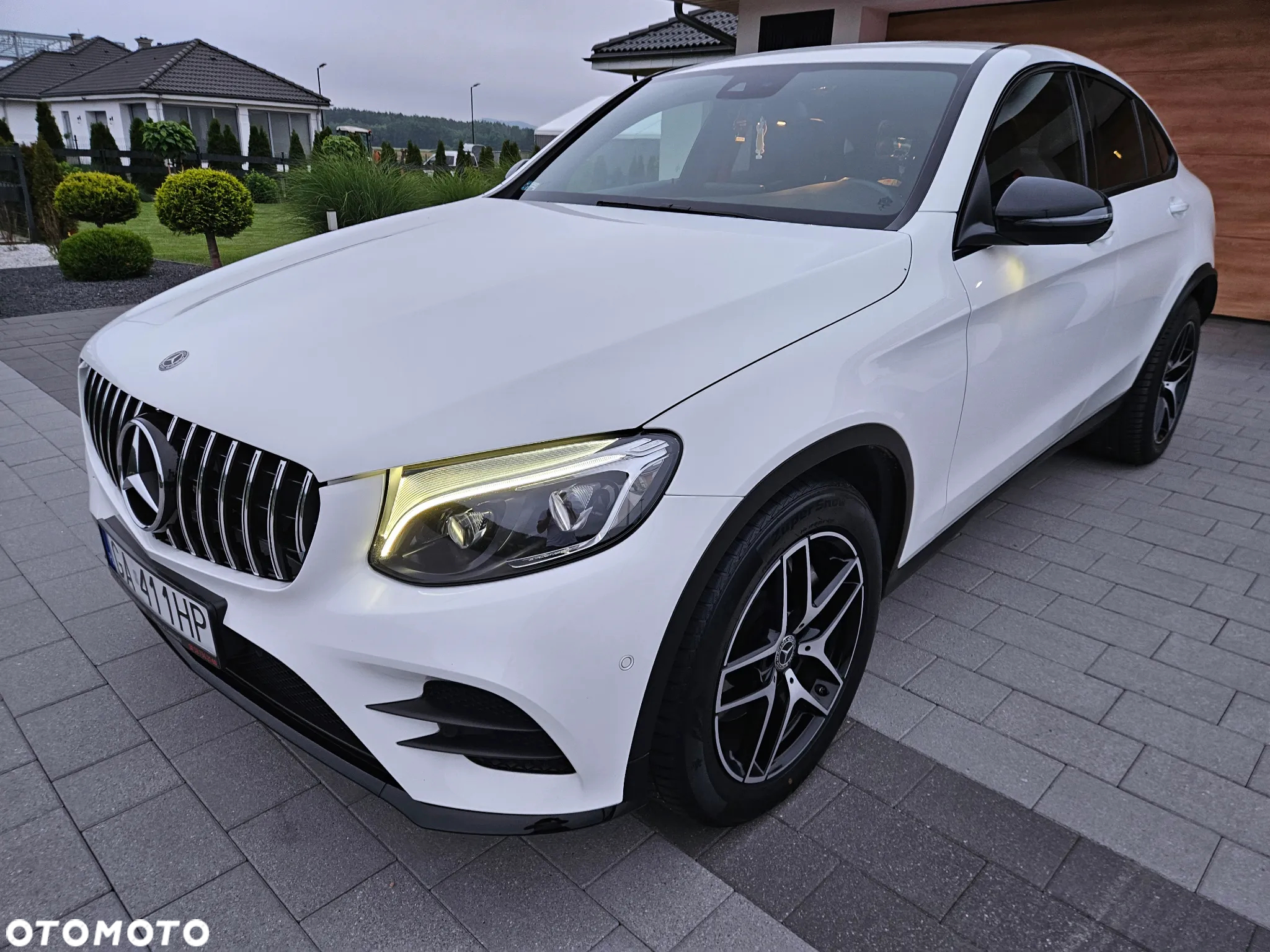 Mercedes-Benz GLC 220 d Coupe 4Matic 9G-TRONIC AMG Line - 2