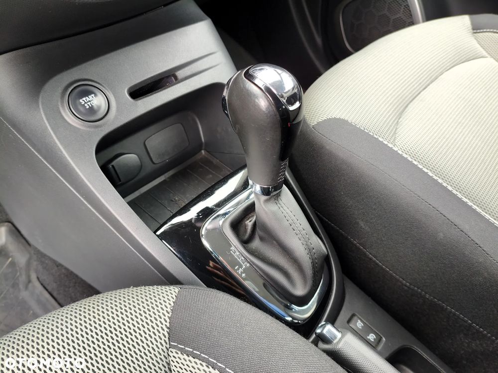 Renault Captur - 28