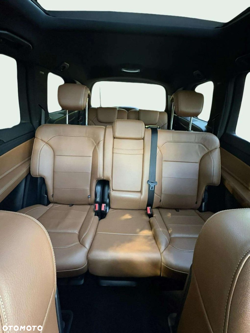 Mercedes-Benz GLS - 13