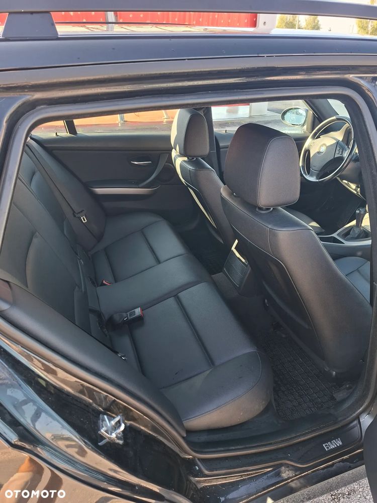 BMW Seria 3 - 27