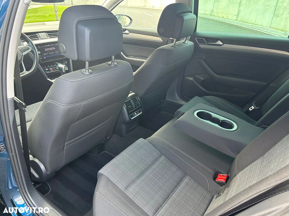 Volkswagen Passat Variant 2.0 TDI DSG Business - 5