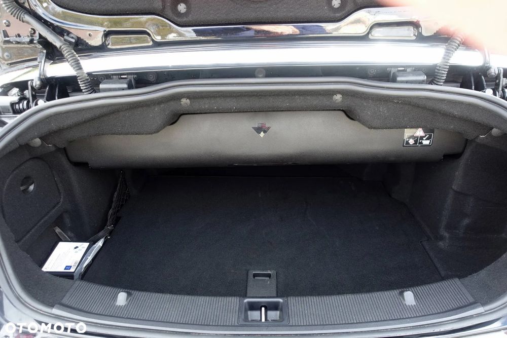 Mercedes-Benz Klasa E 350 CGI Cabrio BlueEFFICIENCY 7G-TRONIC Avantgarde - 38