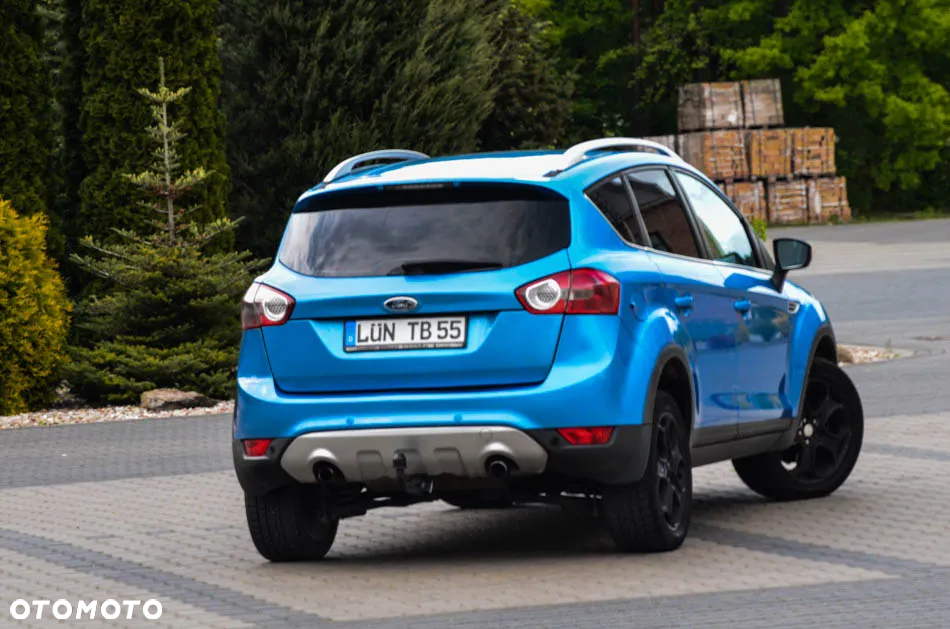Ford Kuga 2.0 TDCi 2x4 Titanium - 24
