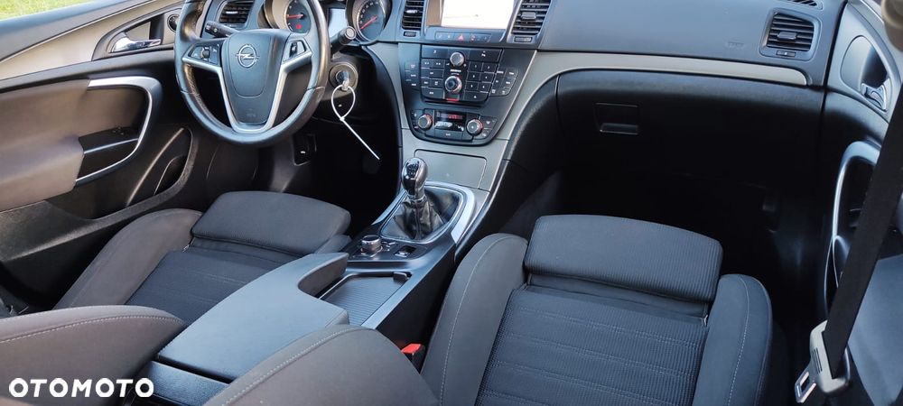 Opel Insignia 1.8 - 16