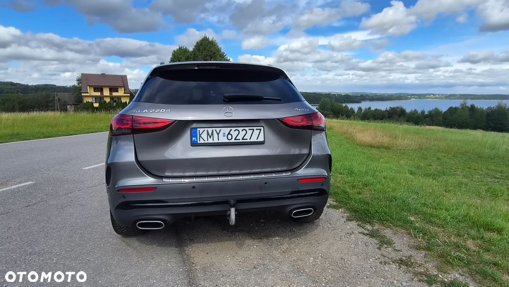 Mercedes-Benz GLA 220 d 4-Matic - 17