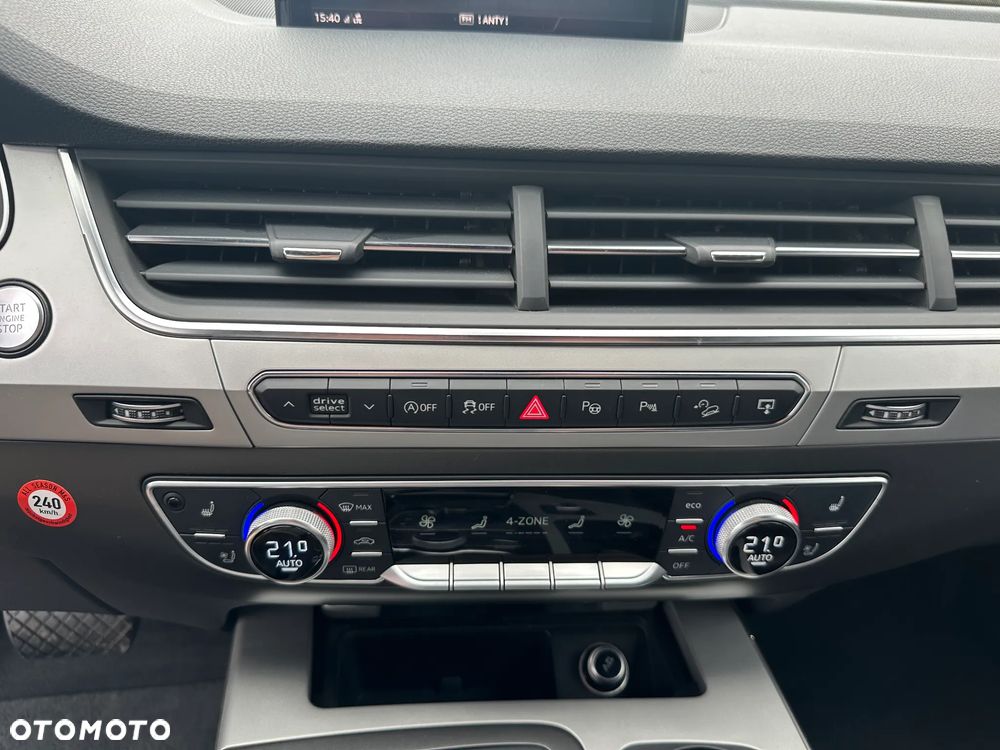 Audi Q7 - 17