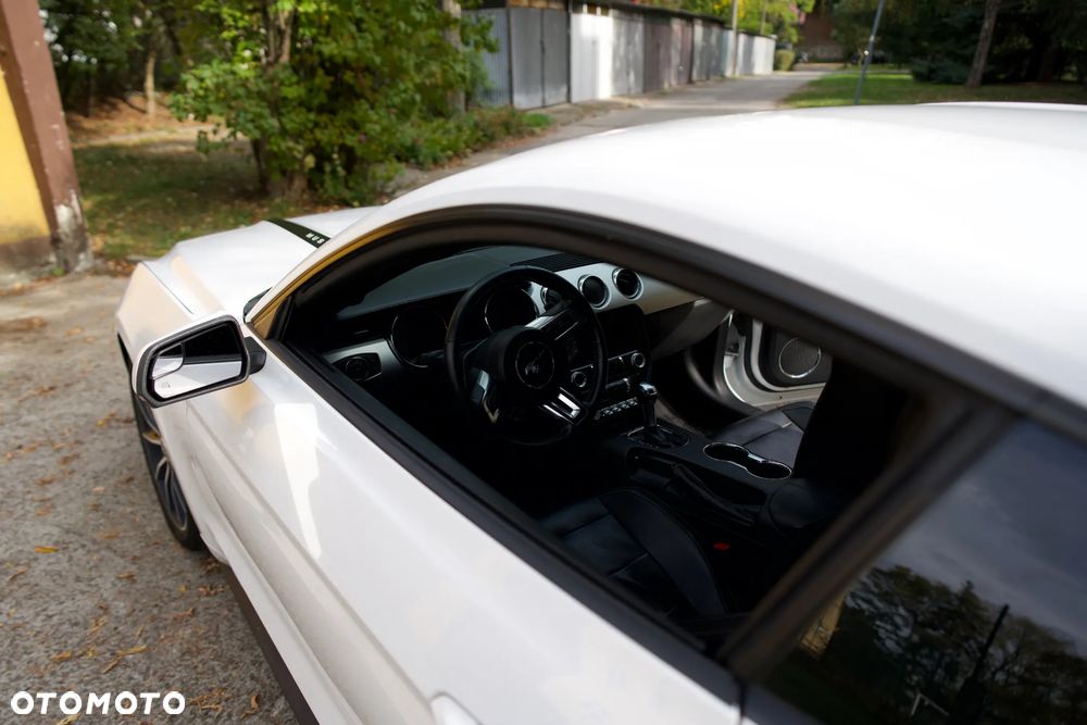 Ford Mustang 2.3 EcoBoost - 9