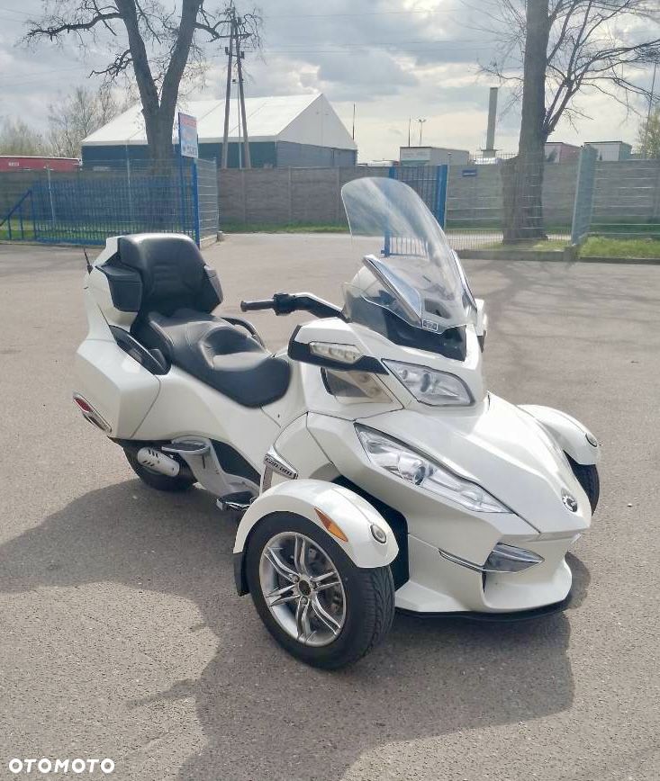 Can-Am Spyder - 6
