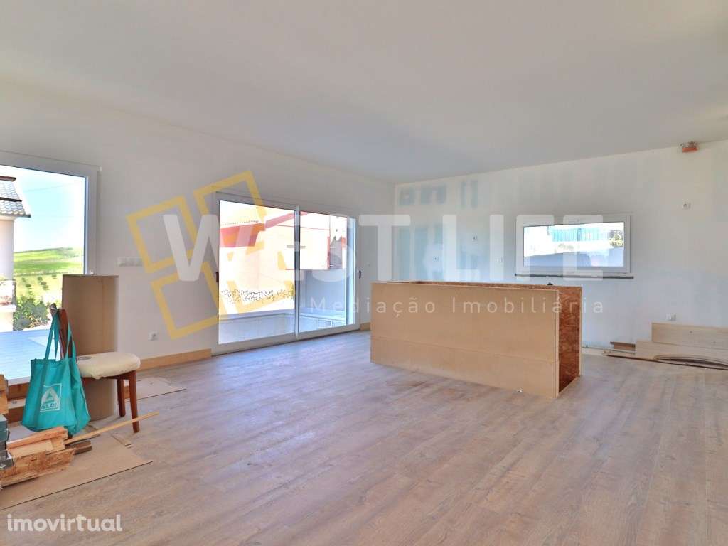 Moradia T3 +1 NOVA - Localização tranquila e ótima iluminação natur... - Grande imagem: 2/26