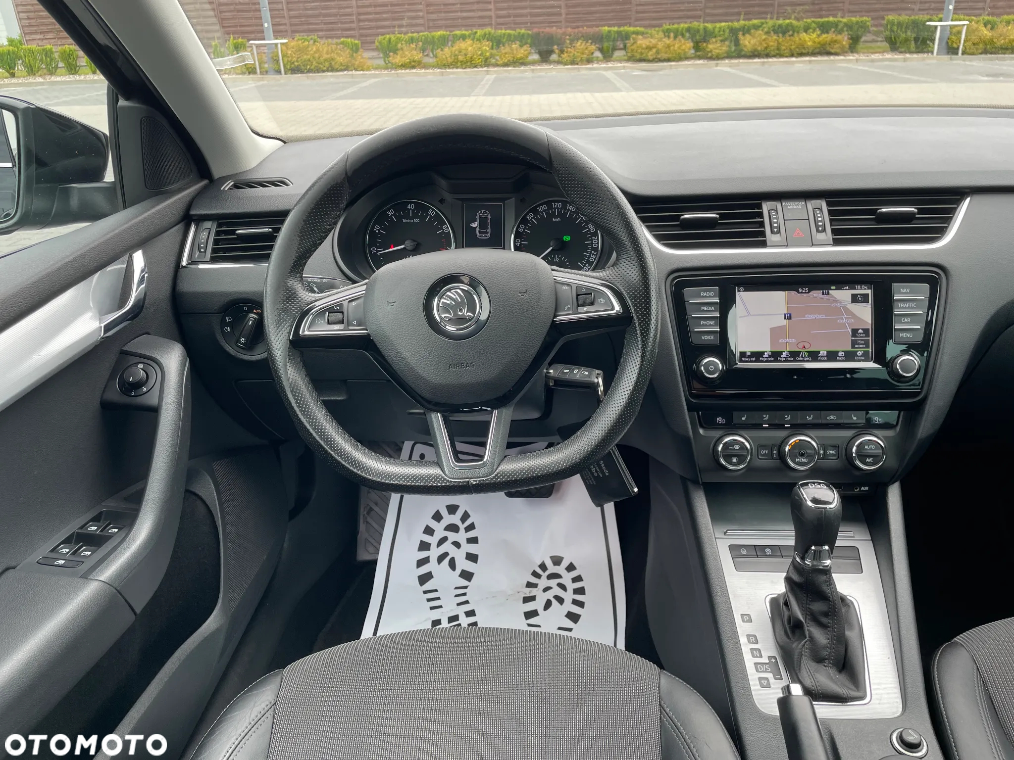 Skoda Octavia 1.8 TSI Joy DSG - 12