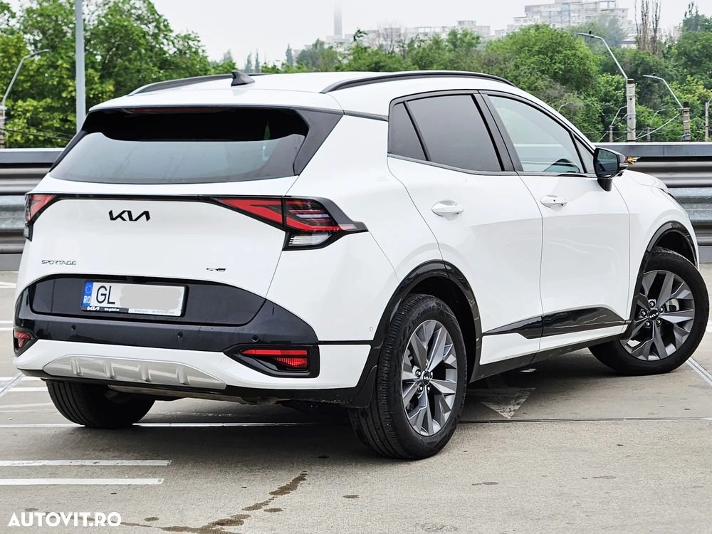 Kia Sportage 1.6 T-GDI HEV 6AT 4x2 GT Line - 3