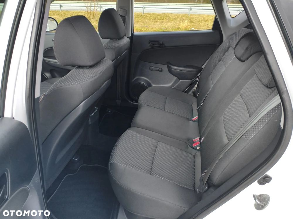 Hyundai i30 1.6 CRDi Edition 20 - 27