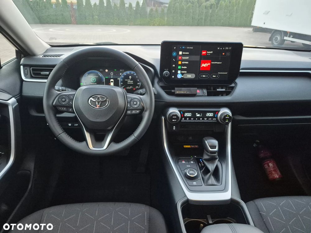 Toyota RAV4 - 11