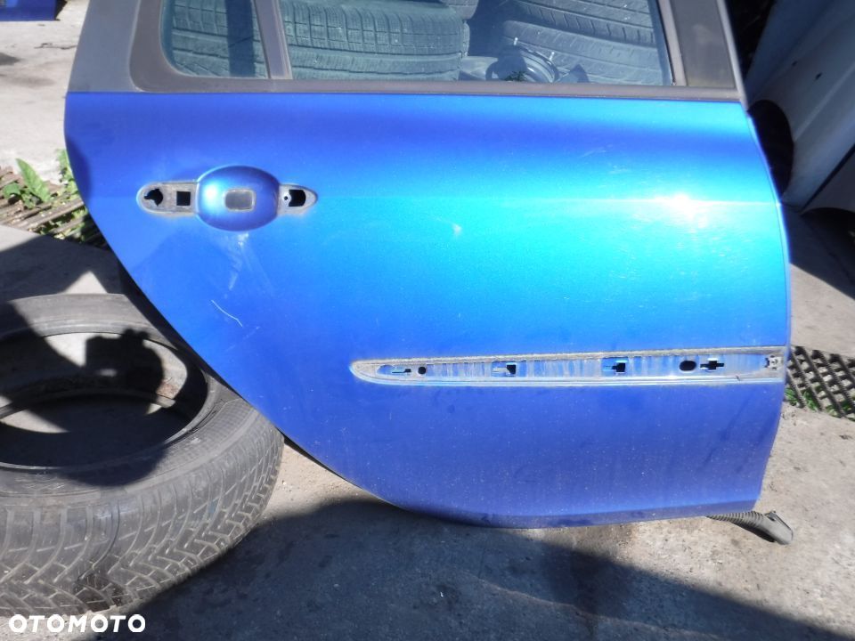 Renault Clio III 3 drzwi prawe kombi tyl - 1