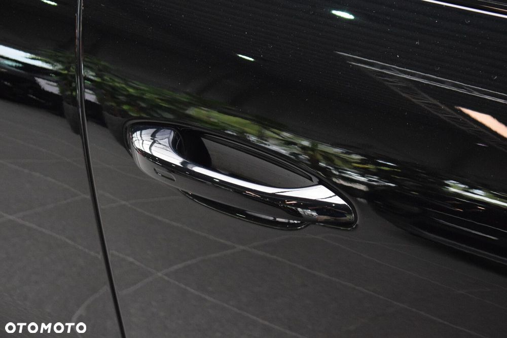 Porsche Cayenne - 21