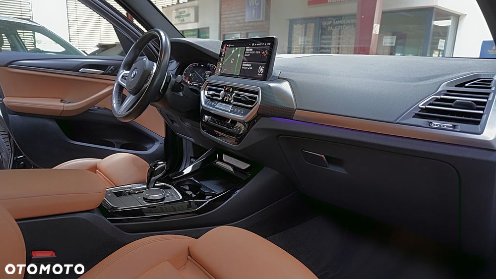 BMW X3 xDrive20d mHEV - 16