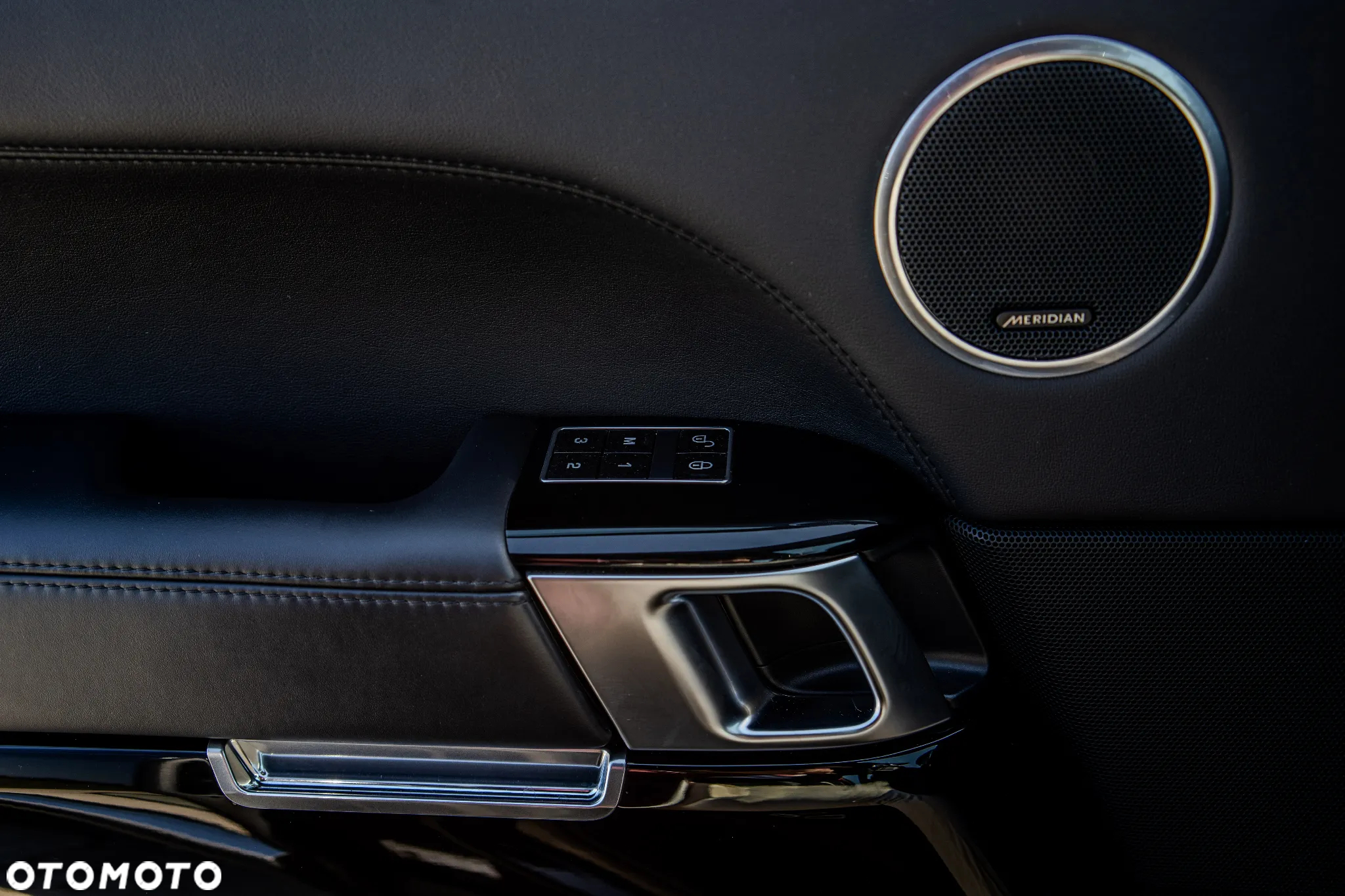 Land Rover Range Rover 5.0 V8 S/C AB Black - 23