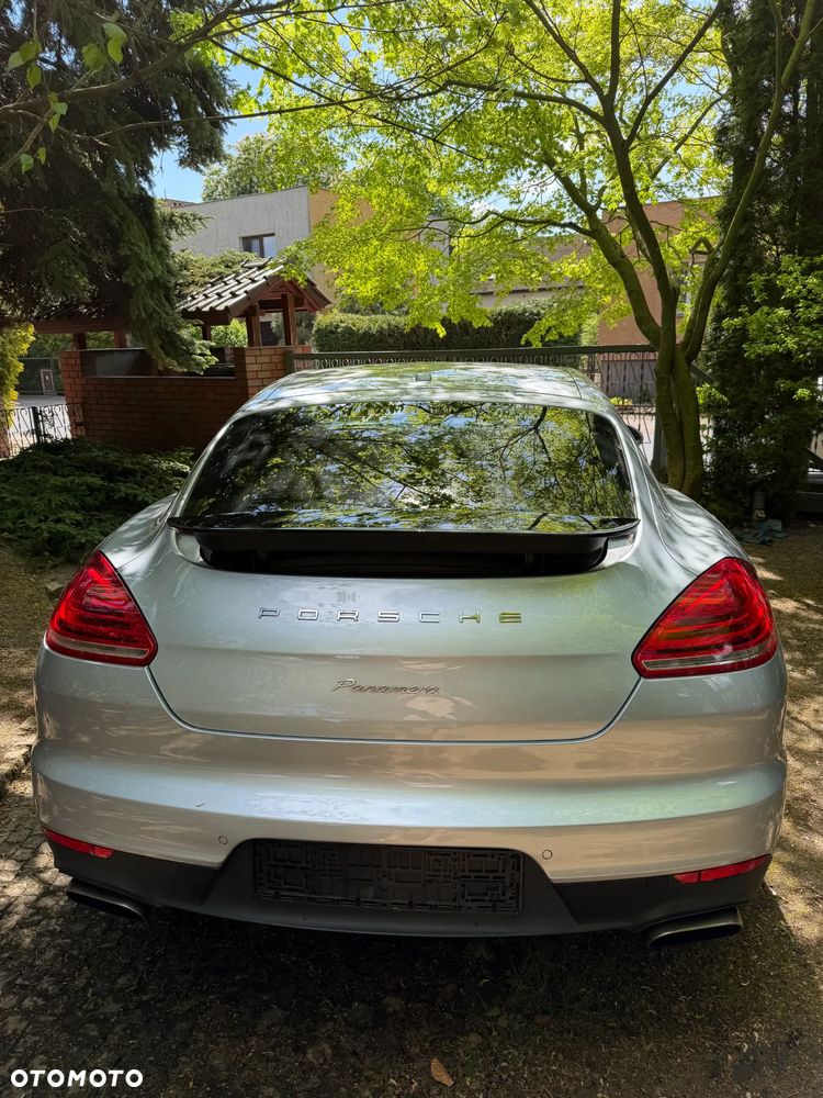 Porsche Panamera PDK - 10