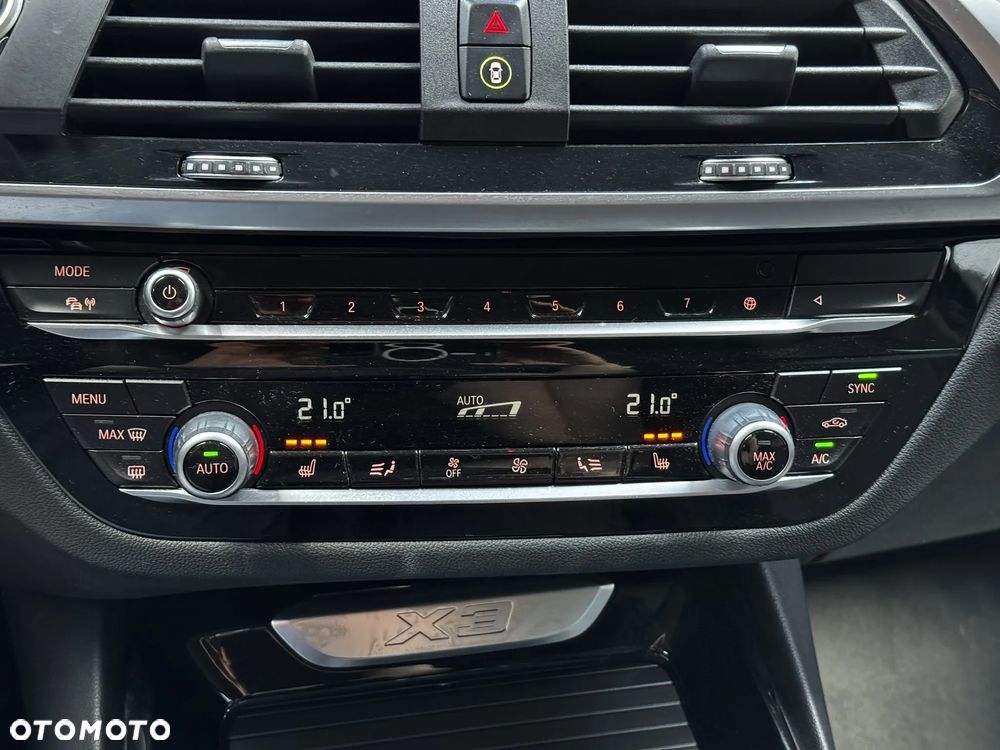 BMW X3 xDrive20d Advantage - 20