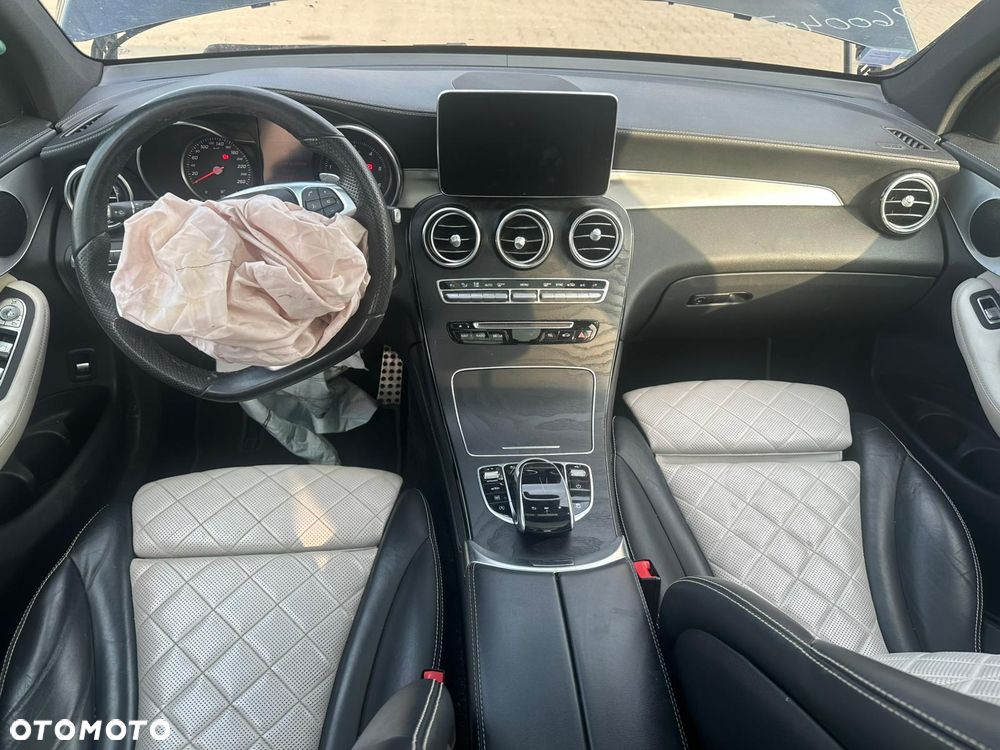 Mercedes-Benz GLC - 19