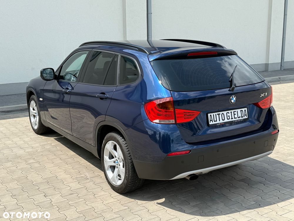 BMW X1 sDrive18i - 14
