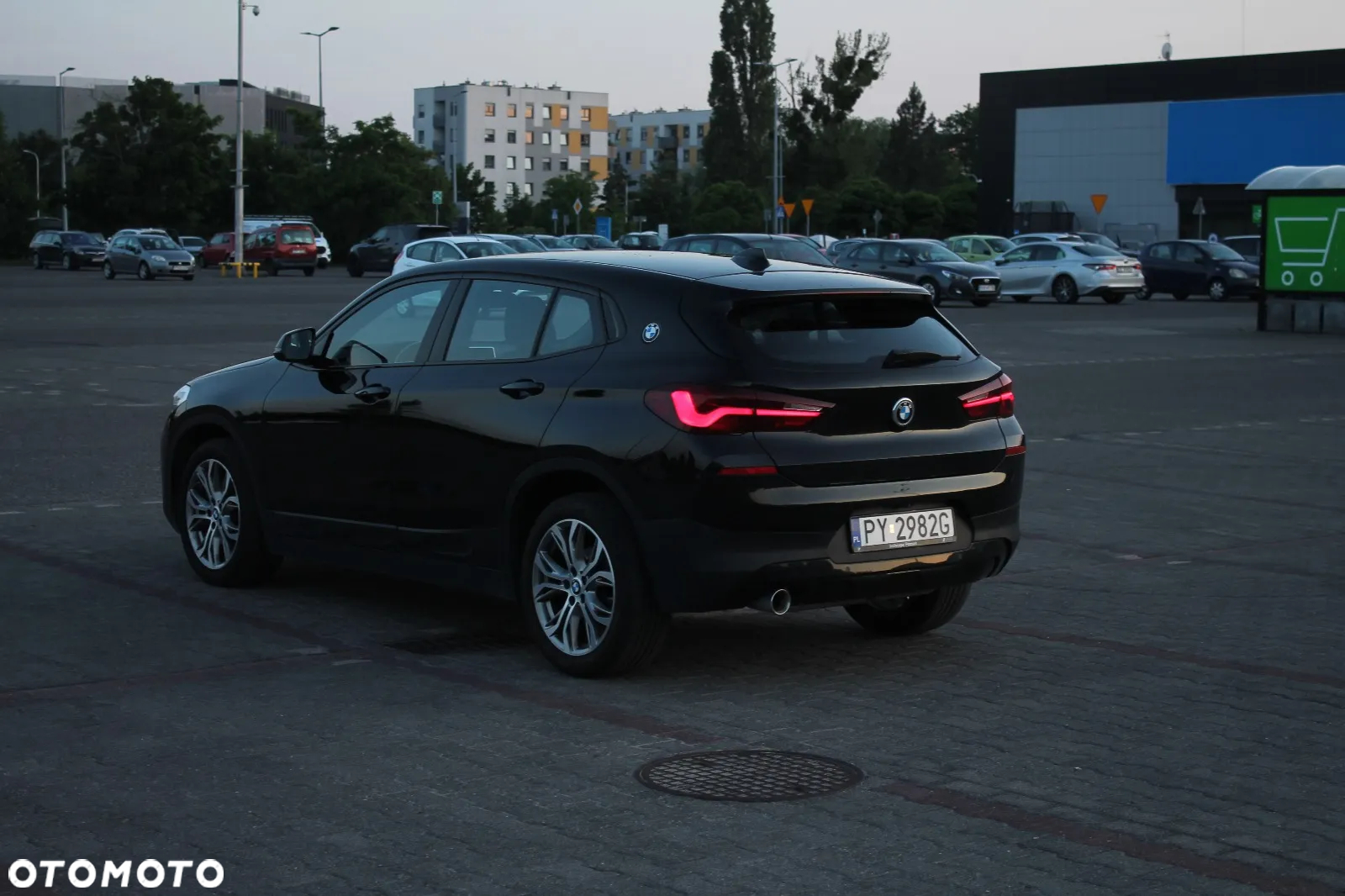 BMW X2 sDrive18i Business Edition - 4