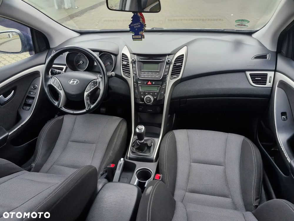 Hyundai i30 1.6 CRDi BlueDrive Premium - 22