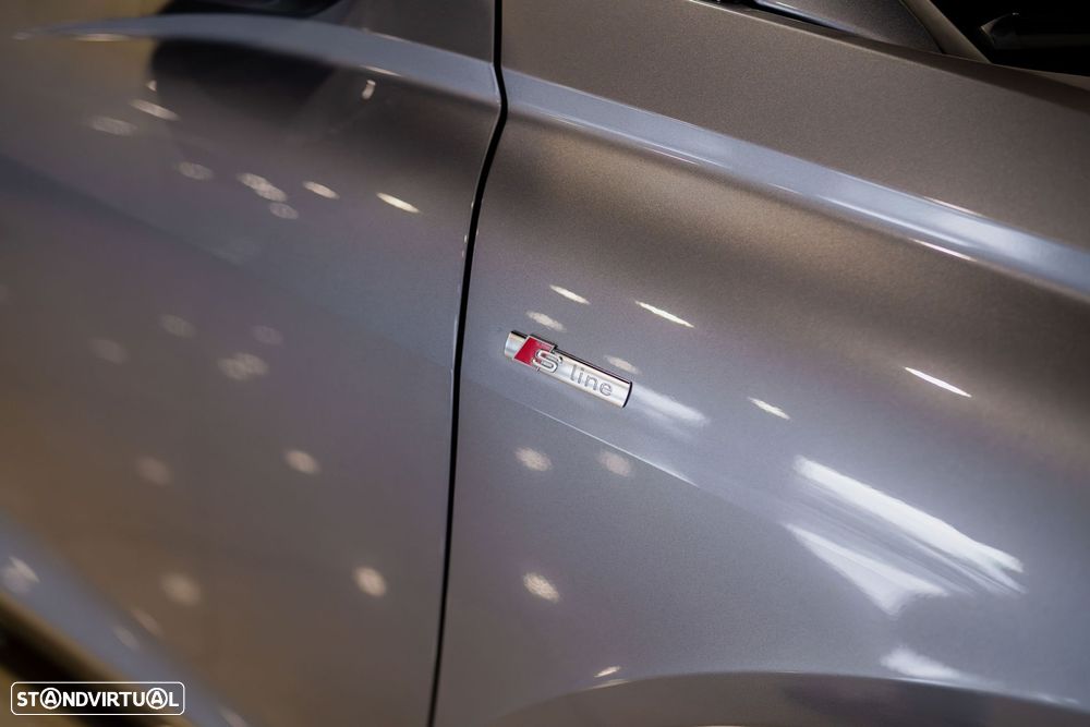 Audi Q4 e-tron - 10