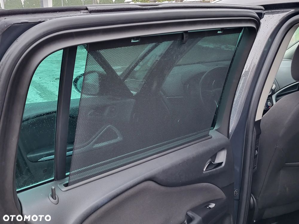 Opel Zafira 1.4 Turbo (ecoFLEX) Start/Stop Edition - 19