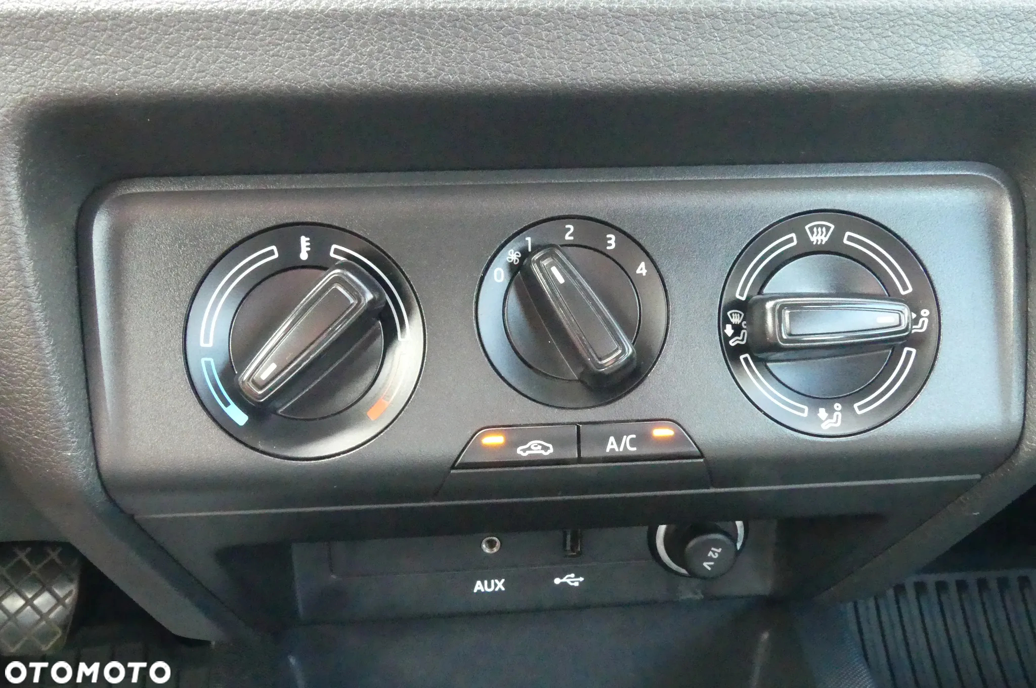 Skoda Fabia 1.0 Ambition - 13