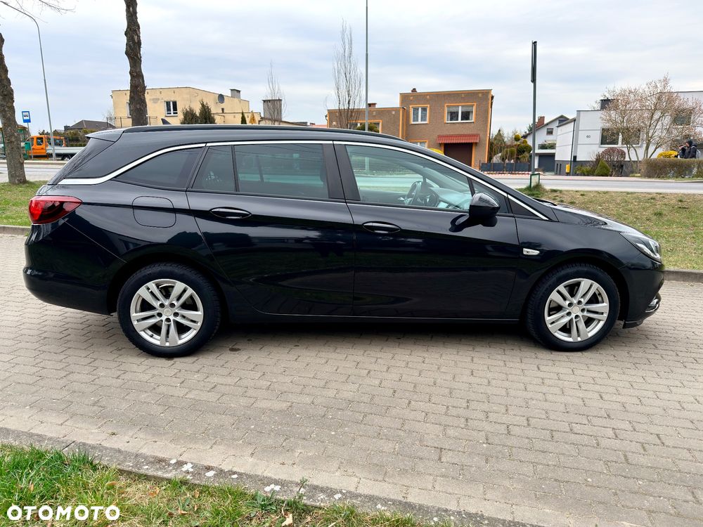 Opel Astra 1.6 CDTI Essentia - 13