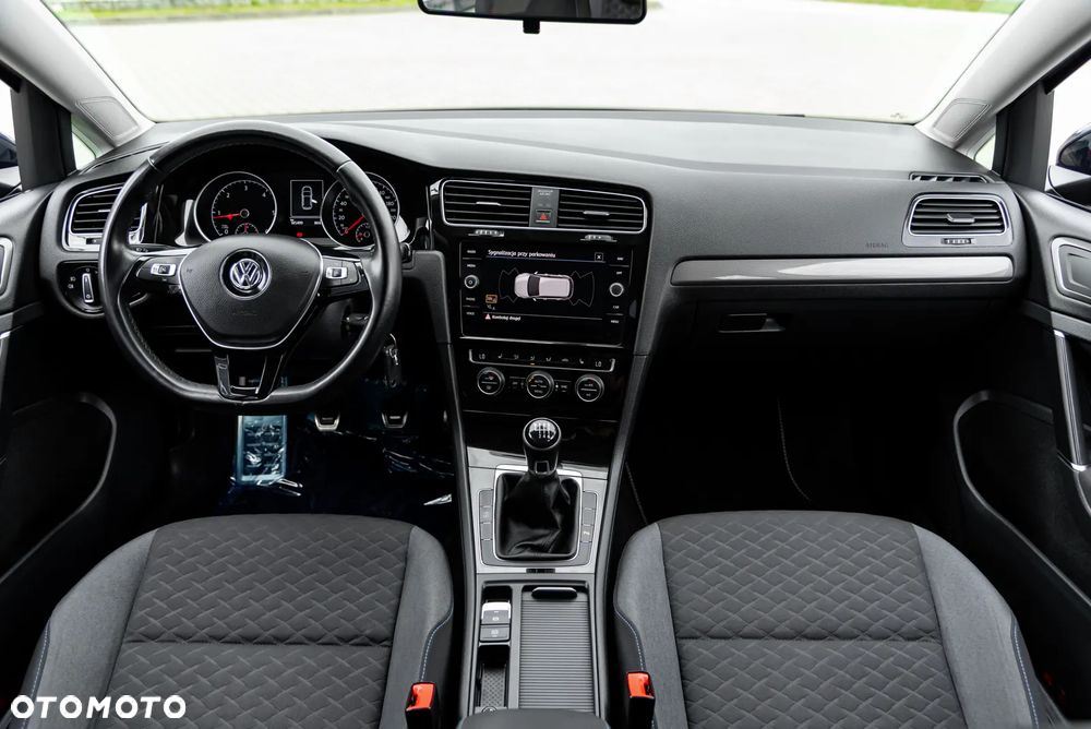 Volkswagen Golf 2.0 BlueTDI Highline - 25